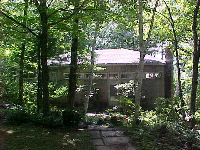 Building photograph for 29 OVERLOOK DRIVE